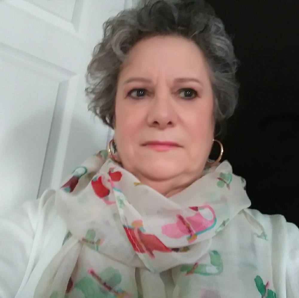 Meet your Posher, Carla